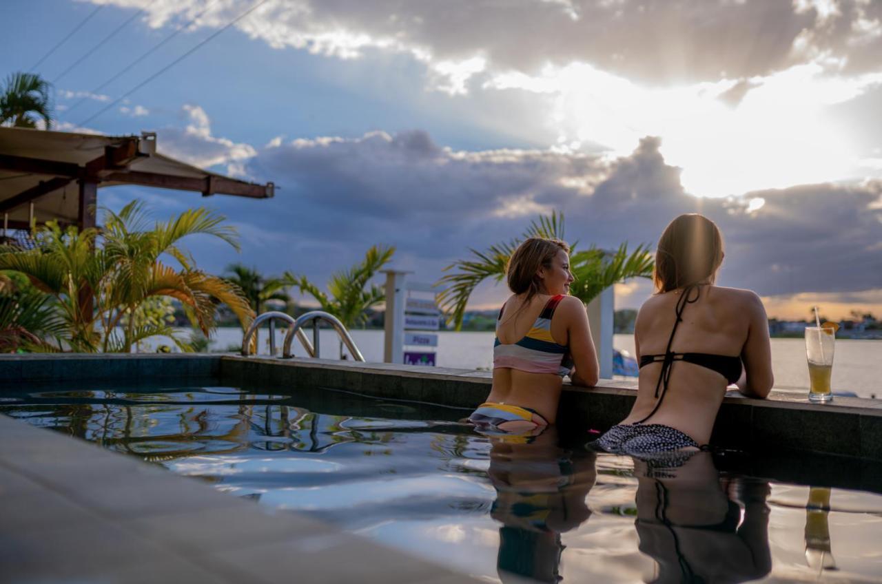 Hotel Peten Express Flores Ngoại thất bức ảnh