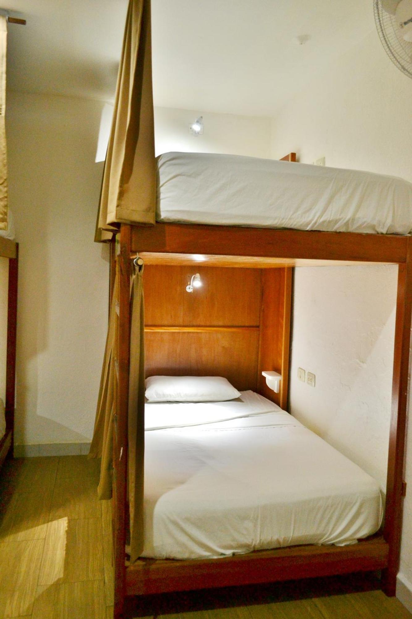Hotel Peten Express Flores Ngoại thất bức ảnh
