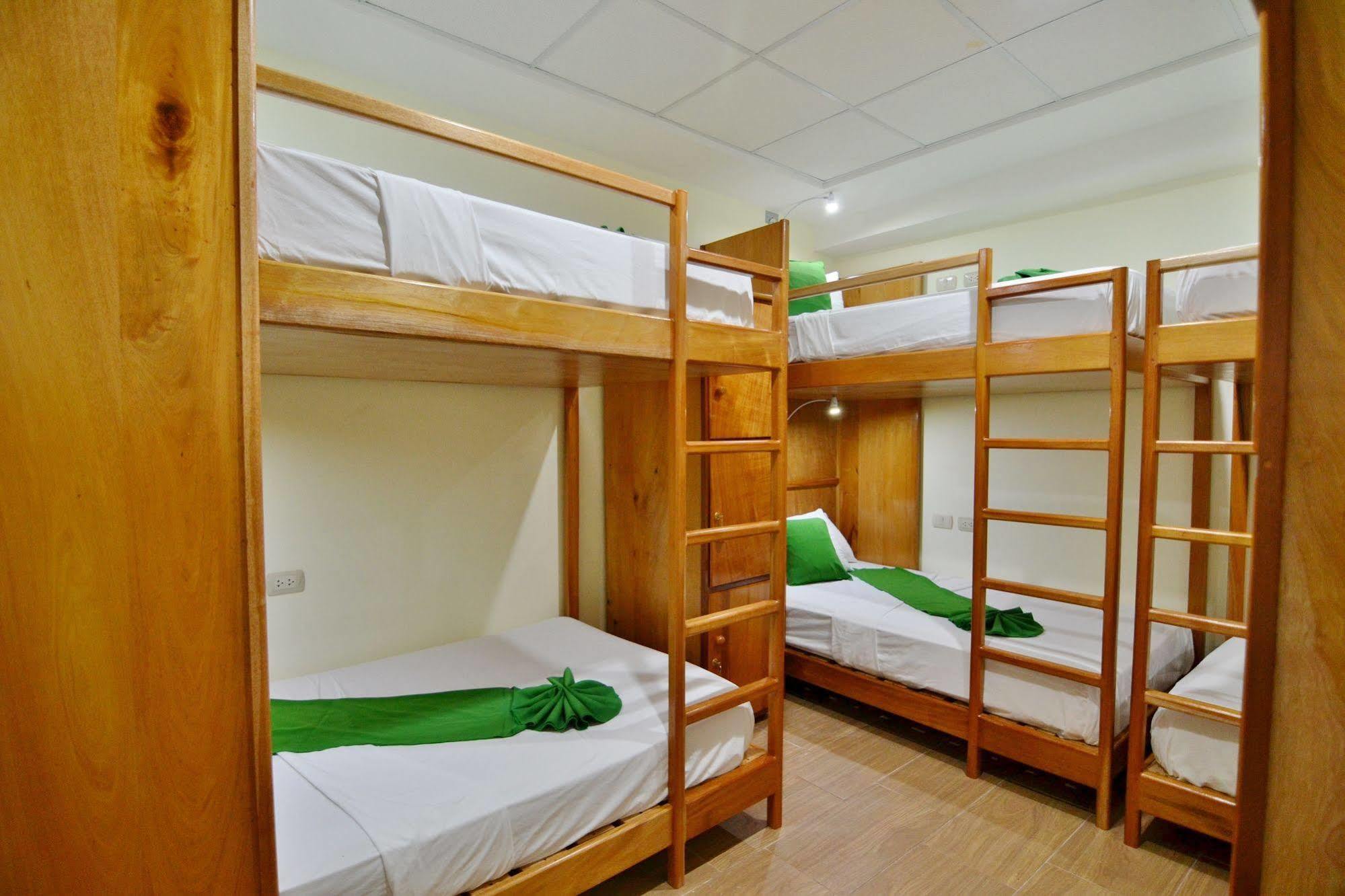 Hotel Peten Express Flores Ngoại thất bức ảnh
