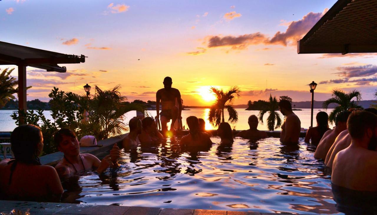 Hotel Peten Express Flores Ngoại thất bức ảnh